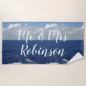 Mr. und Mrs. Personalisiert Ocean Waves Beach Hand Strandtuch (Vorderseite)
