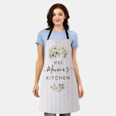 MRS. | Blütenblumen personalisiert Schürze (Getragen)