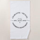 Mrs Flitterwochen Schwarz-weiße Jungvermählte Strandtuch (Vorderseite)