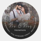 Mrs Foto Return Name Anschrift Wedding Black Runder Aufkleber (Vorderseite)