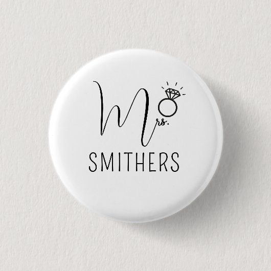 Mrs Modern Black Script Wedding Newlywed Monogram Button (Vorderseite)