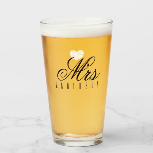 Mrs. Modern Script Custom Wedding Glas (Vorne (Gefüllt))