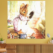 "Mrs Mouse Cleans Pots and Pans" von Beatrix Potte Leinwanddruck (Insitu (Wohnzimmer))