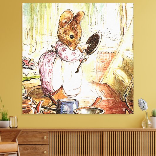 "Mrs Mouse Cleans Pots and Pans" von Beatrix Potte Leinwanddruck (Insitu (Wohnzimmer))