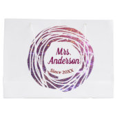 Mrs name pink mauve border since year wedding brid große geschenktüte (Rückseite)