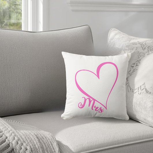 Mrs. Pink Heart Throw Pillow Kissen