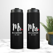Mrs. Script Monogram Personalisiert Name Newlywed Thermosbecher