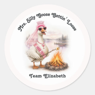 Mrs Silly Goose Gettin’ Loose Lake Junggesellinnen Runder Aufkleber