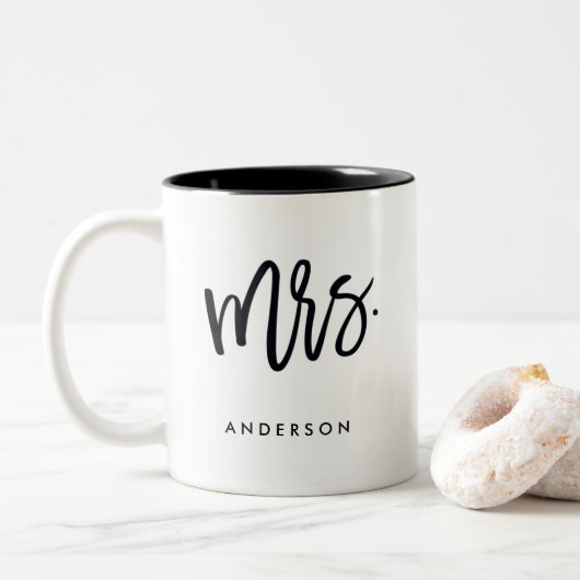 Mrs.Trendy Skript personalisiert Zweifarbige Tasse (Mit Donut)