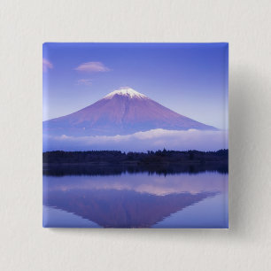 Mt. Fuji mit Lenticularis-Wolke, Motosu-See, Button