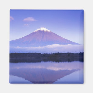 Mt. Fuji mit Linsenwolke, Motosu-See, Magnet