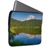 Mt. Rainier und Reflection Lake Laptopschutzhülle (Vorne Rechts)