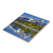 Mt. Timpanogos reflektiert in der silbernen Fliese (Seite)