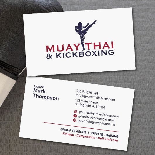 Muay Thai und Kickboxing Coach - Blue Red Visitenkarte
