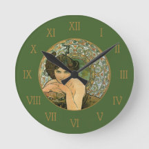 Mucha Vintag Green Emerald Temptress Elegant
