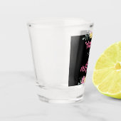müde als Mutter Schnapsglas (Links)