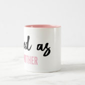 Müde als Mutter-Tasse Zweifarbige Tasse (Mittel)