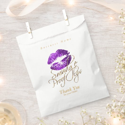 Mudge Proof Lips - Lila Geschenktütchen (Ausgeschnitten)