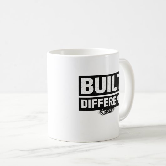 MUG - BUILT DIFFERENT KAFFEETASSE (VorderseiteRechts)