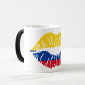 Mug Colombian Flag Kiss Print – Bold Patriotic Lip Verwandlungstasse (Vorderseite Links)