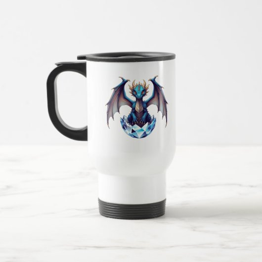 Mug-Drache schlüpft aus kristallinem Ei Reisebecher (Links)