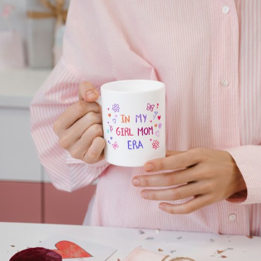 Mug in my girl mom era CRAYON Kaffeetasse
