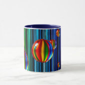 Mug mit durchsichtigen Glasblasen. Tasse (Zentrum)