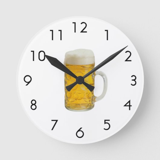 Mug of Beer Runde Wanduhr (Vorderseite)