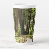Muir Woods Path I Naturefotografie Milchtasse (Vorderseite)