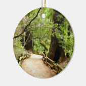 Muir Woods Path II Naturfotografie Keramikornament (Links)