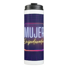 Mujer empoderada thermosbecher