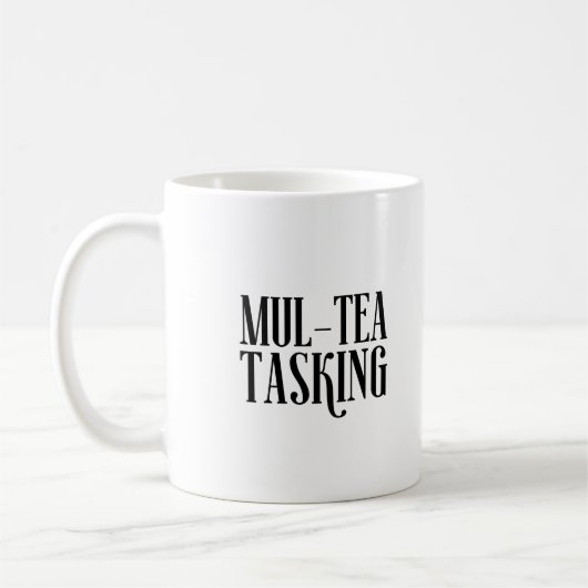 Mul-Tee-Tasking-Typografie-Spaß Moderne Kaffeetasse (Links)