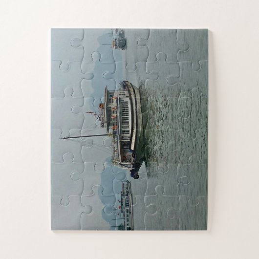 Müllboot in Ha Long Bay, Vietnam Puzzle (Vertikal)