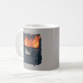 Müllcontainer-Feuer - lustiges heißes Durcheinande Kaffeetasse (Vorderseite Links)
