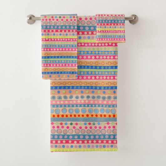 Multi Dots and Stripes Pastel Badhandtuch Set (Insitu)