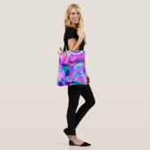 Multicolor abstrakter Hintergrund. Farbiges Muster Tasche (Am Model)