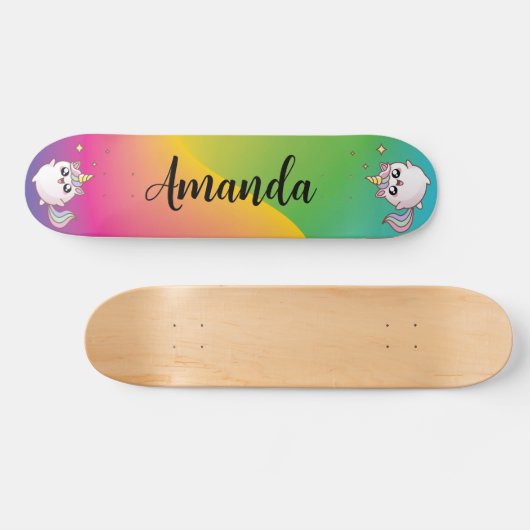 Multicolor-Einhorn Skateboard (Horizontal)
