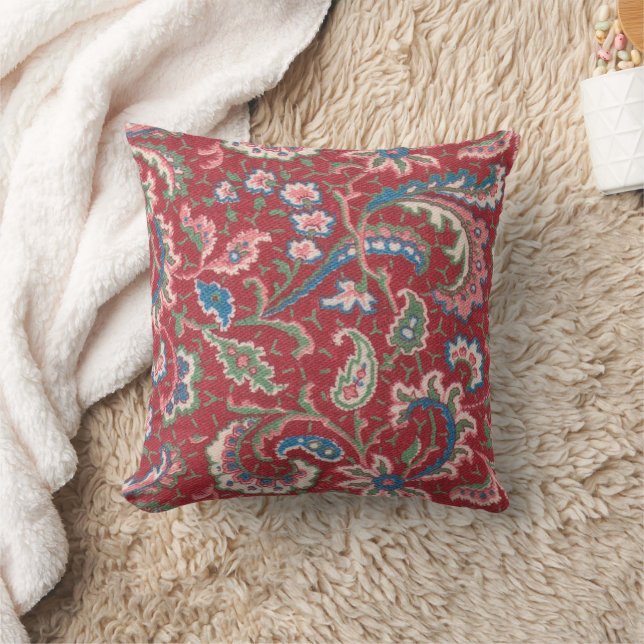 Multicolor Floral on Dark Red Throw Kissen (Decke)