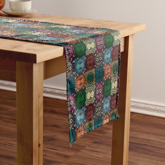 Multicolor Owl Muster Kurzer Tischläufer (Beispiel)