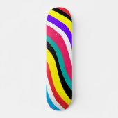 Multicolor Psychedelic Wavy Stripes Skateboard (Vorne)