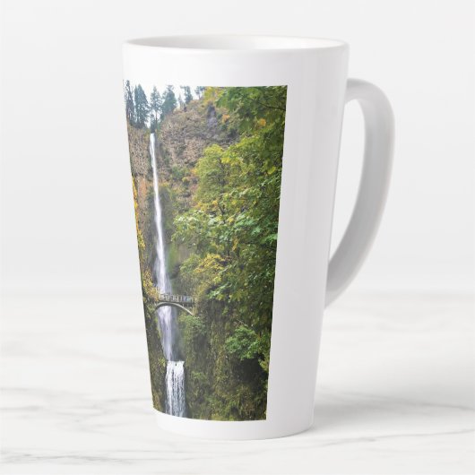 Multnomah Falls, Columbia River Gorge, Oregon Milchtasse (Rechte Ecke)
