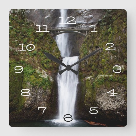 Multnomah Falls in the Columbia Gorge Quadratische Wanduhr (Vorderseite)