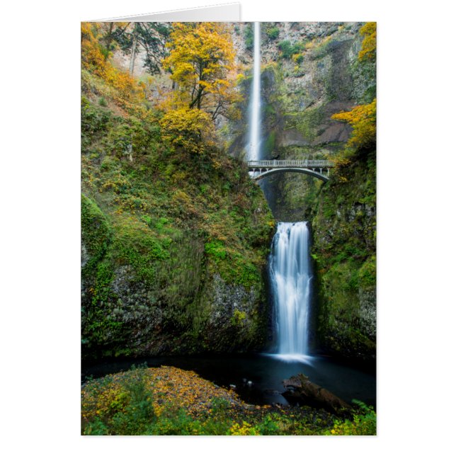 Multnomah fällt im Herbst in der Columbia-Schlucht (Vorne)