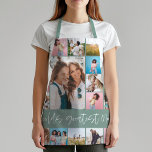 Mum Foto Collage moderne Typografie, einfach grün Schürze<br><div class="desc">Weltbeste Mama Salbei Multi-Foto moderne minimale einfache Skripttypografie elegante Mutter Tag,  Geburtstag,  Weihnachten,  Ostern,  Abschluss,  Ende des Schuljahres oder Dekoration Geschenkdesign.</div>