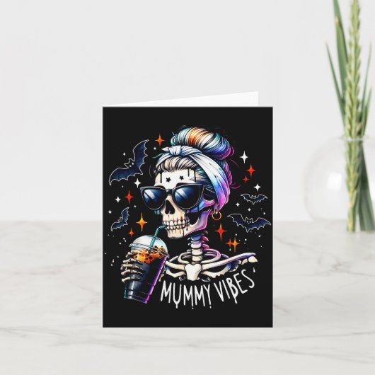 Mummy Vibes Skeleton Coffee Mom Soky Season Hallow Karte (Vorderseite)