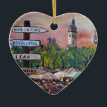 München-Bayern Viktualienmarkt mit Wegweisern Keramikornament<br><div class="desc">Eine hastende Markt-Szene München Viktualienmarkt oder Markt, ist ein Nahrungsmittelmarkt, der zum Stadtzentrum von München sehr nah ist. Ausgezeichnete und nicht billige Nahrung kann dort gekauft werden. An einem vollen Tag anzusehen ist möglich, weit in die Alpen, Hunderte von den Kilometern. Diese Ansicht inspirierte den Künstler zu dieser Malerei von...</div>