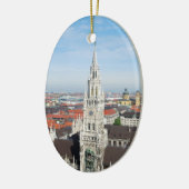 München, Deutschland Keramik Ornament (Links)