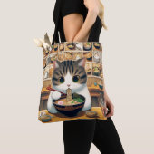 Munchkin Cat Eating Ramen Tasche (Von Nahem)