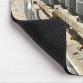 Munitionsreihen werden gestapelt und vorgepfercht mousepad (Ecke)