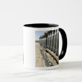 Munitionsreihen werden gestapelt und vorgepfercht tasse (VorderseiteRechts)